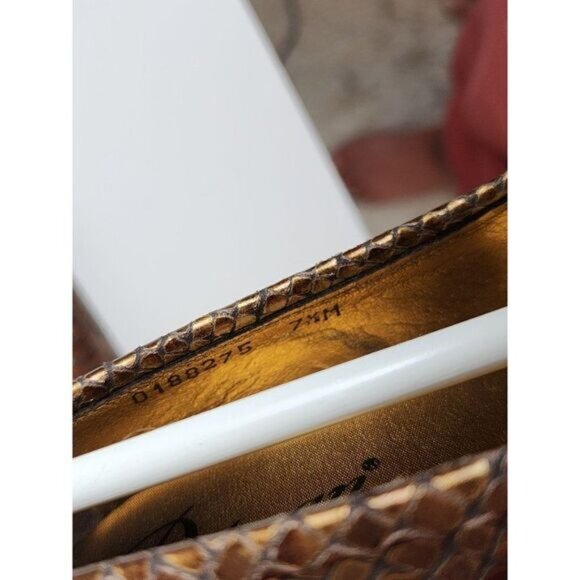 Delman Gold Snake Skin Design Vintage Shoes, Size 7.5 - Picture 3 of 8